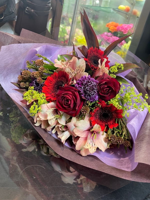 赤色でアンティークカラー