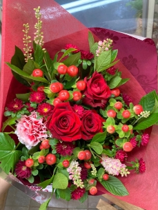 赤色でナチュラル系に　