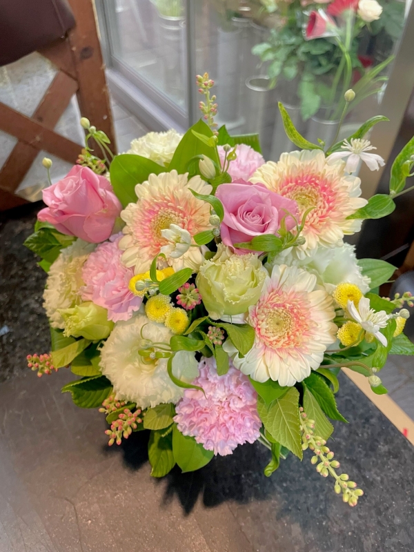 淡いピンクで爽やかに